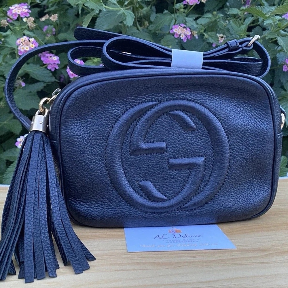 GUCCI Soho Disco Black Calfskin Small Purse Crossbody (0872)